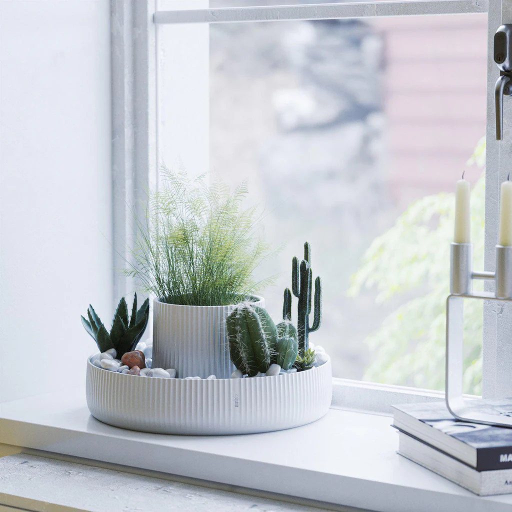 Umbra Fountain Indoor Plant Pot - Image 3