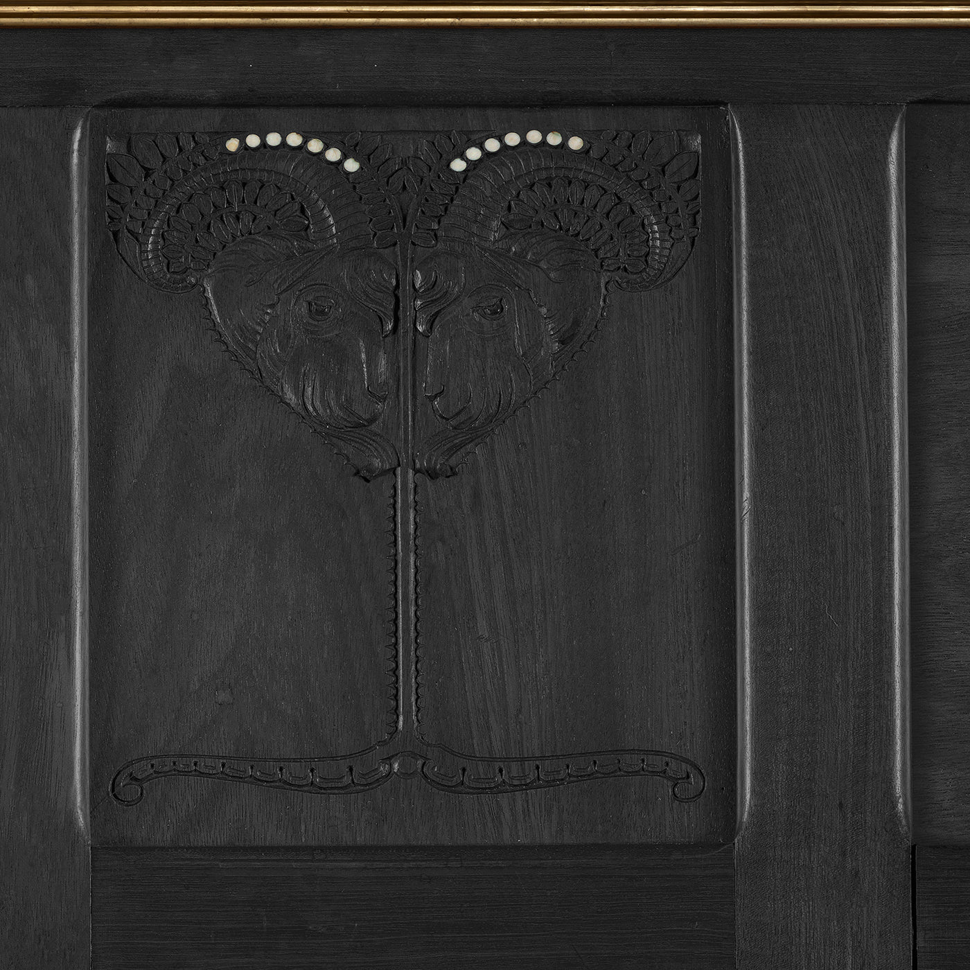 NLXL Wainscoting Wallpaper - Image 5